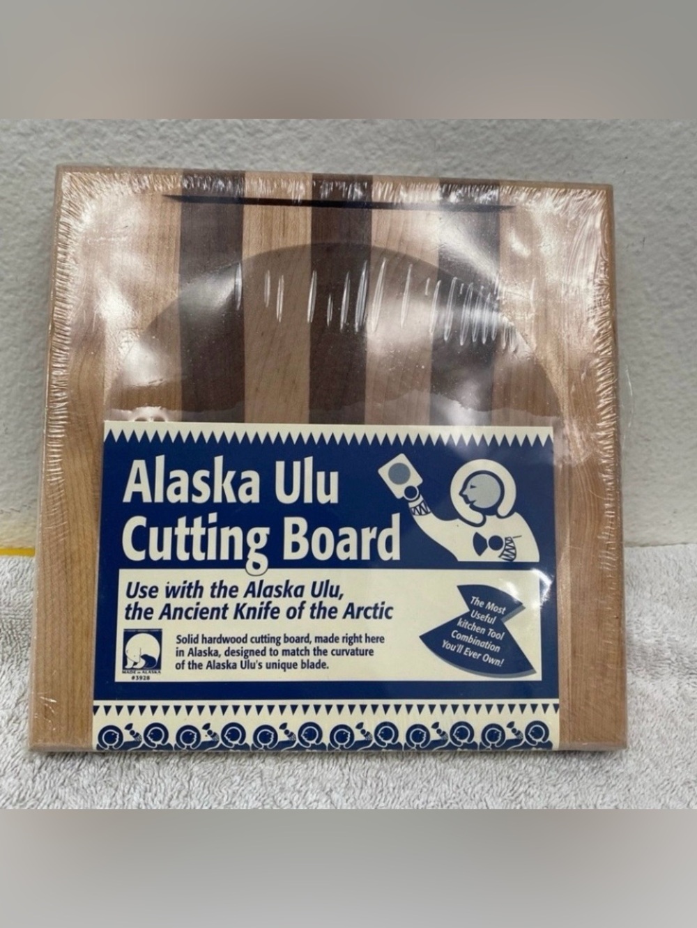 NWT New Alaska Ulu Wood Cutting Board Rustic Farmhouse Cottagecore
